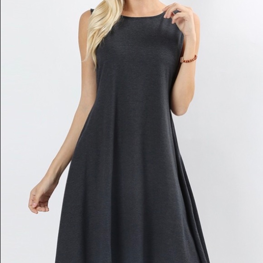 Super Comfy sleeveless dress with pockets